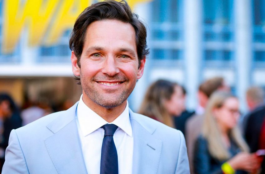  Actor Paul Rudd surprised a 12-year-old boy whose classmates refused to communicate with him