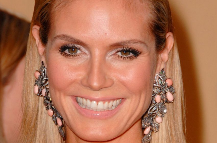 She Forgot To Grow Old 50 Year Old Heidi Klum Was Captured In Tiny