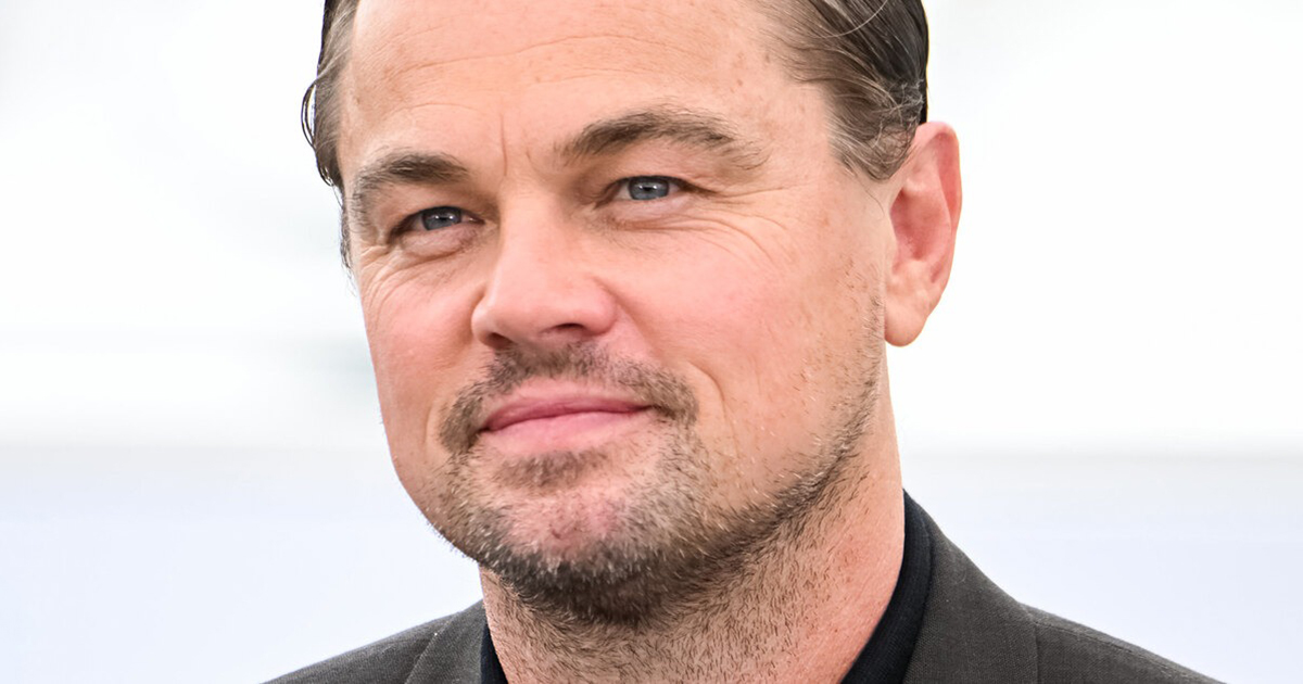 Families First: Leonardo DiCaprio Was Vacationing On a Yacht With His ...