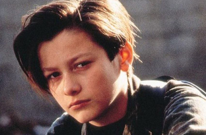  “False Teeth, Bags Under The Eyes And Extra Weight”: What Does John Connor From “The Terminator” Look Like Now?