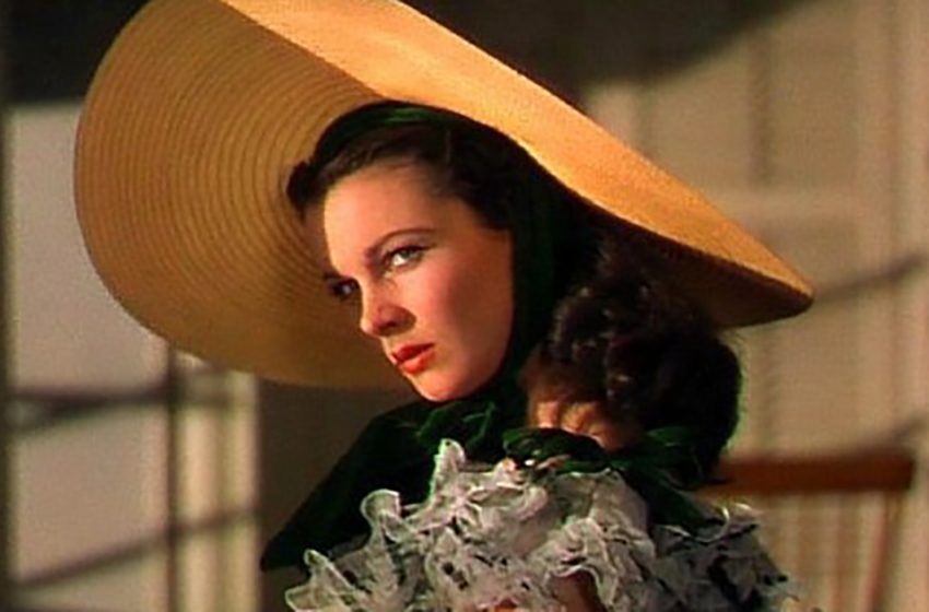  “Didn’t Inherite Her Mom’s Features”: What Did The Only Daughter Of The Beautiful Actress Vivien Leigh Look Like?